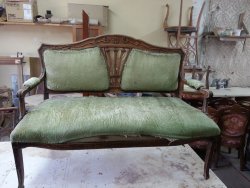 Реставрация дивана 19 век