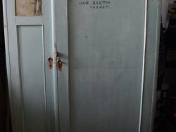 Реставрация сталинского шкафа